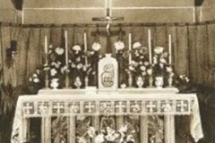 Le choeur de l'ancienne chapelle en bois au chemin de la Poste